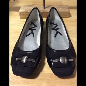 Anne Klein akumaira loafers